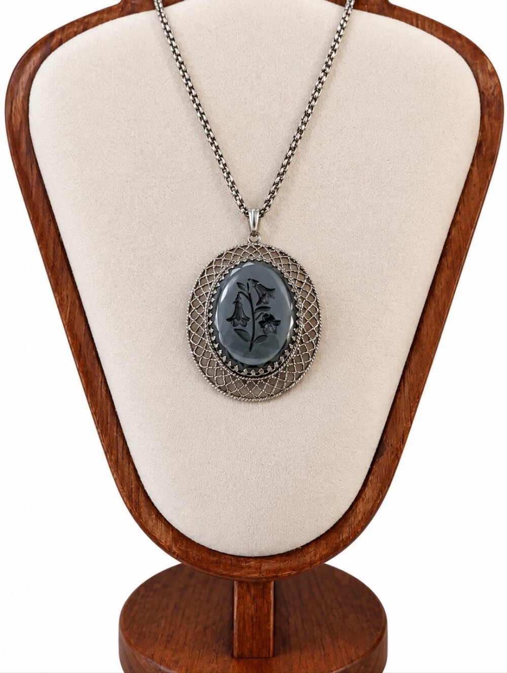 Vintage 1960s Whiting And Davis Silver Tone Filigree Intaglio